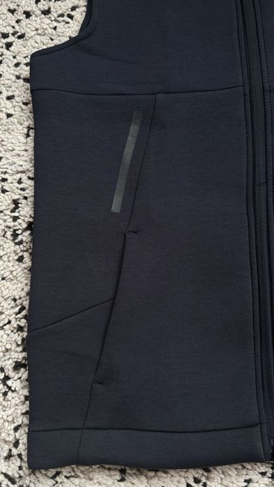 Нов мъжки елек,грейка BMW размер S