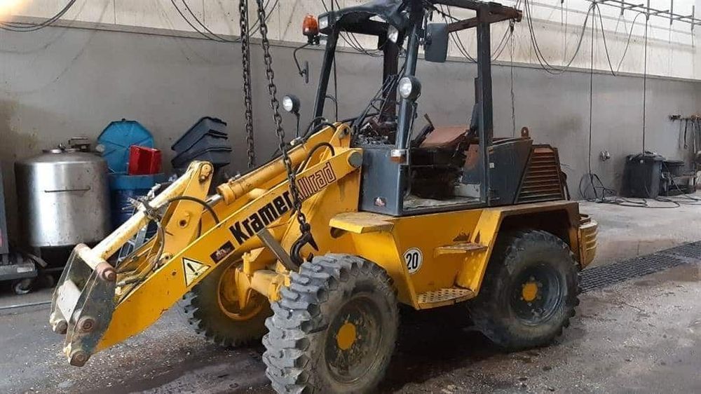 Dezmembrez încărcător frontal Kramer 320, 312, 350, 318 – piese utilaj