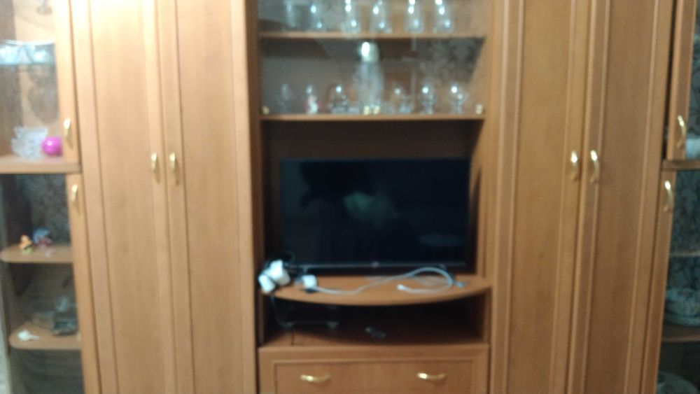 Отдам бесплатно стенку вгостиную самовывоз