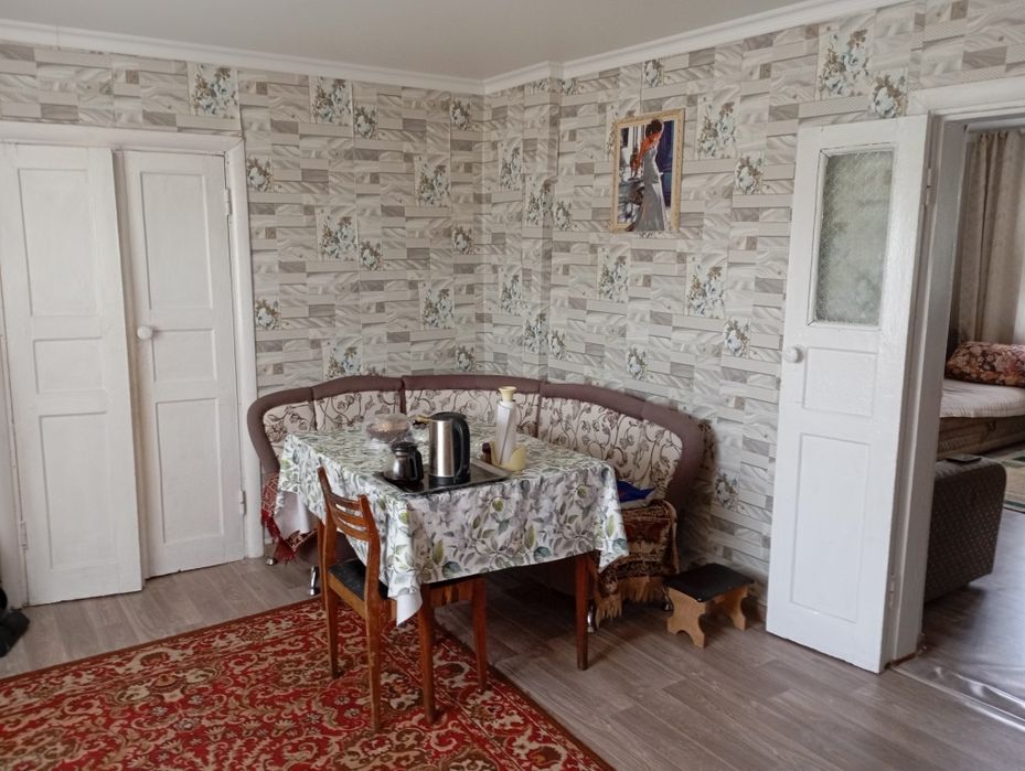 Кирпичный дом с центральным отоплением!!!