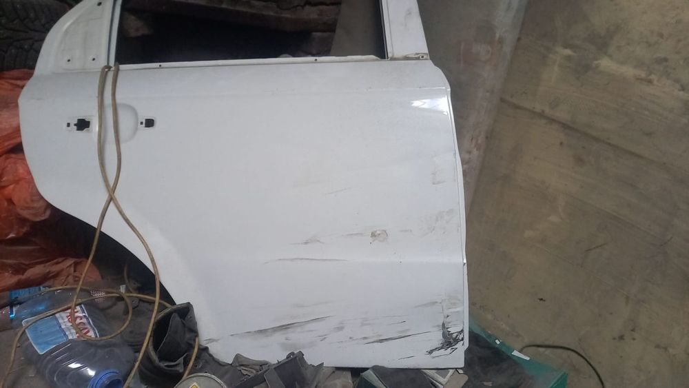 Продам двер шеврале нексия