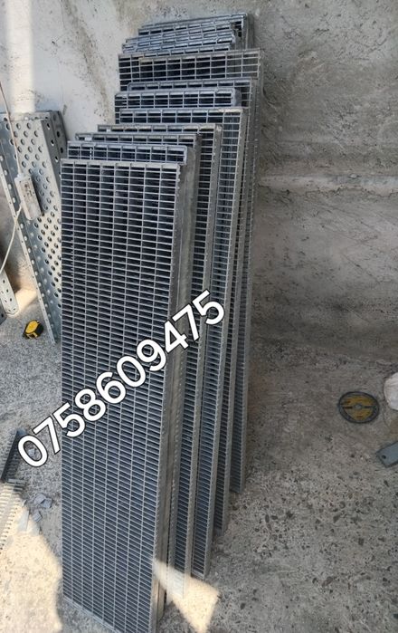 Trepte zincate 130x24