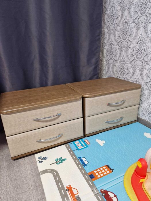 Тумбочки прикроватные