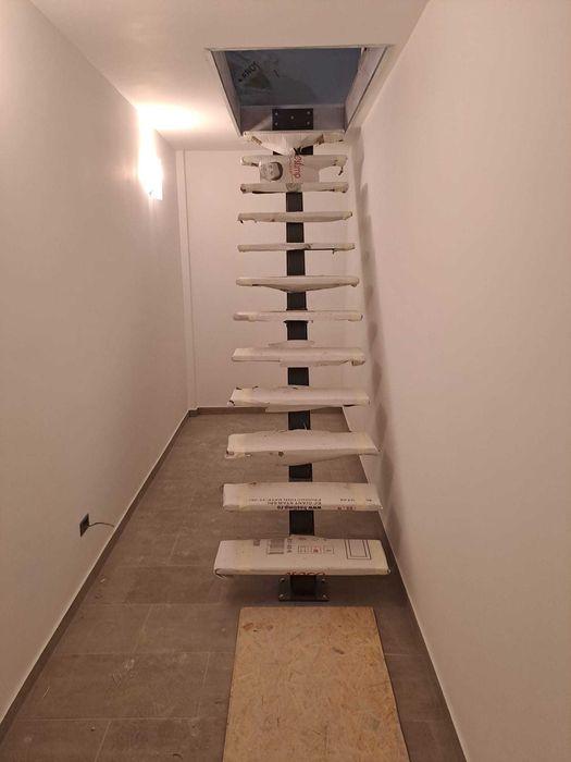 Anunț Servicii Renovări Apartamente – Profesionalism și Calitate
