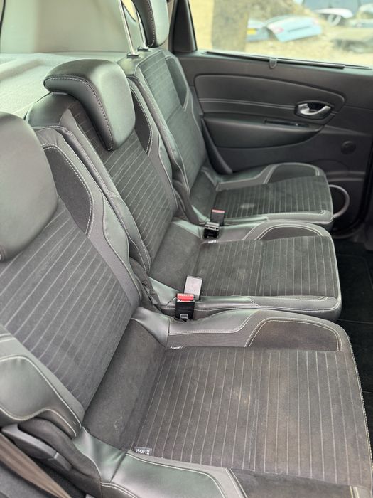 Dezmembrez Scenic 3 facelift 2 XMod ORICE PIESA DISPONIBILA