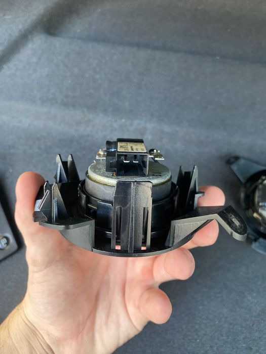 Пищялки тонколонки за Рено Меган