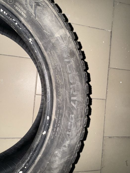 Продам шиповные автошины