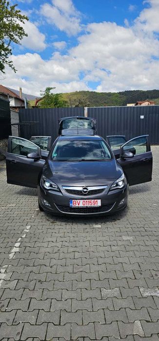 Opel Astra J 1.6 benzina