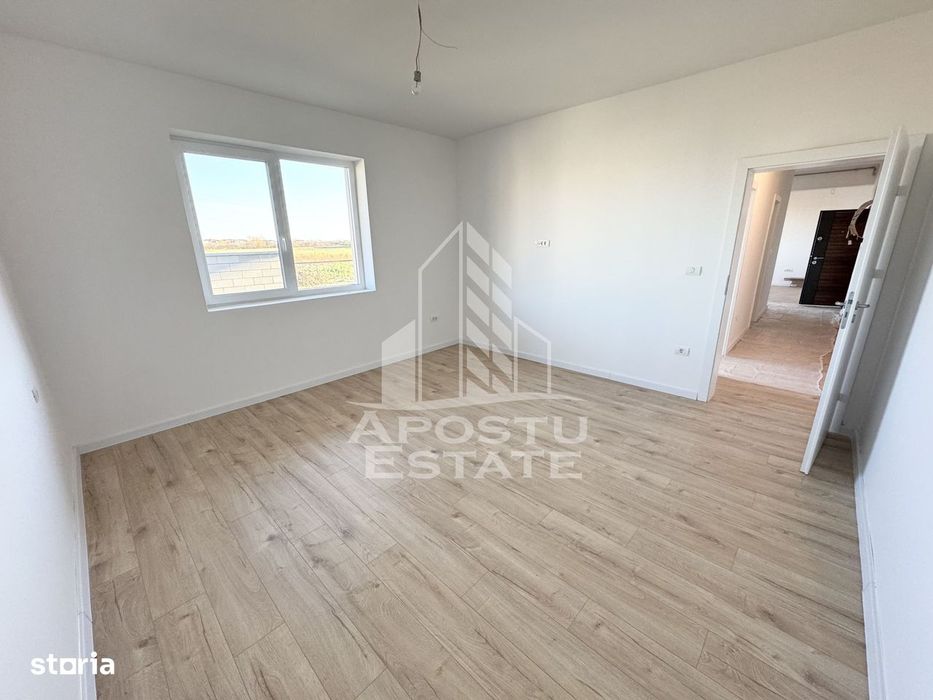 Apartamente cu 3 camere disponibile imediat, gradina de 103 mp.
