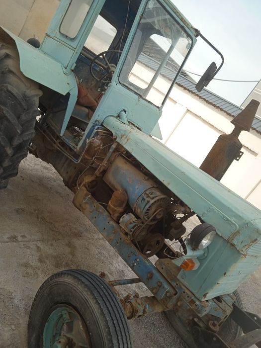 Тирактор сотилади