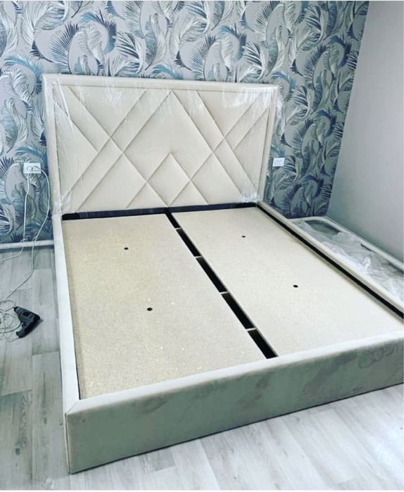 Кровати , разные