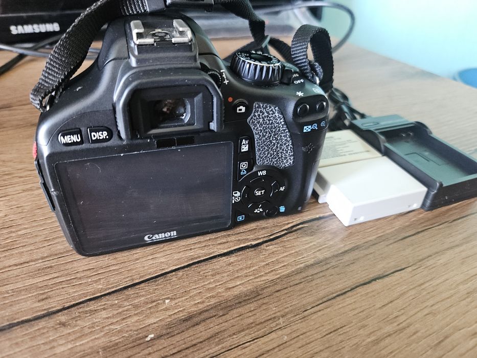 Canon 550D Body (2акб, зарядник)