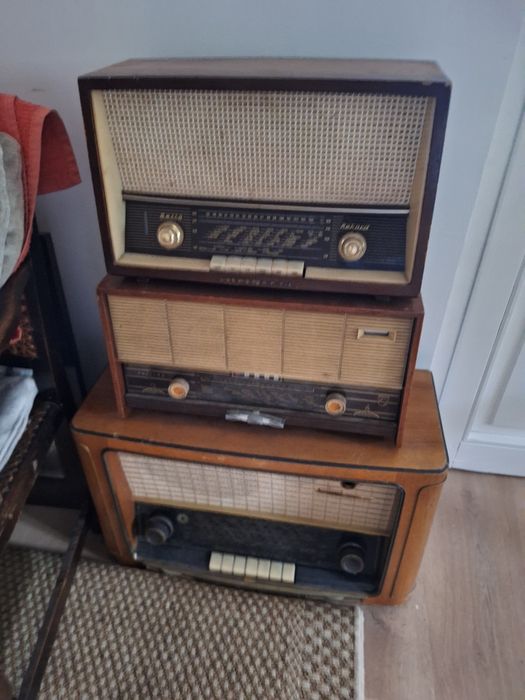 Vand radio vechi