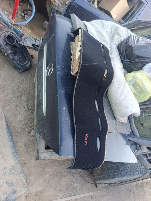 Мерседес 124 толық заттары бар