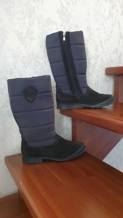 Сапоги зимние для девочки. Размер 35. Натуралка.