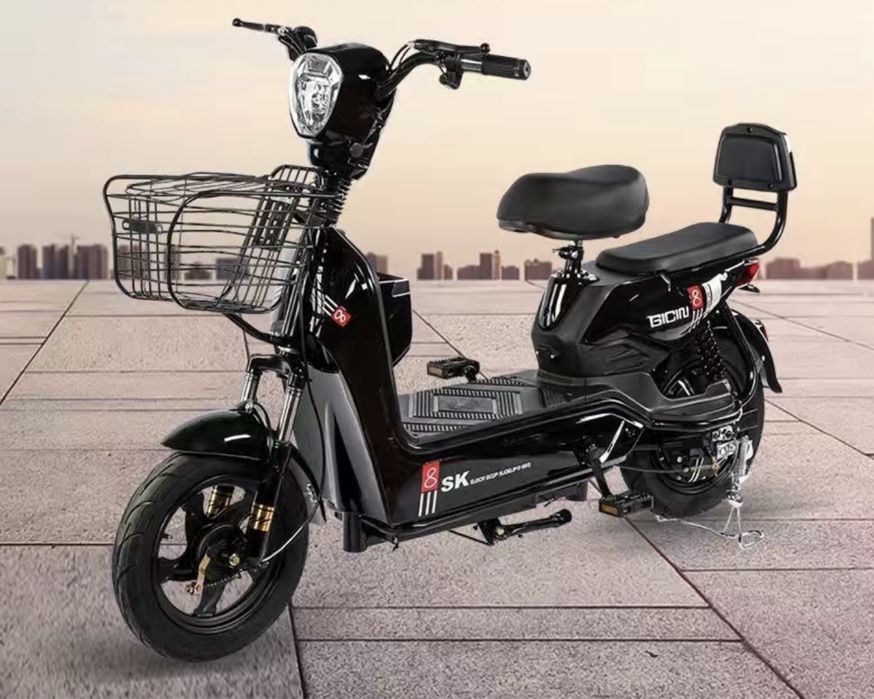 Продам электроскутер sk8
