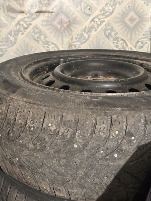 Продам шины зимние со штампом 4шт