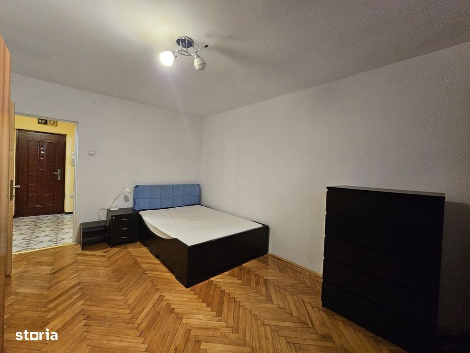Apartament 2 camere, zona Piata Centrala