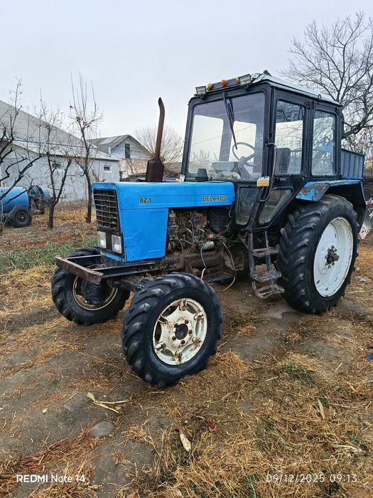 MTZ82.1 traktor srochniy sotiladi