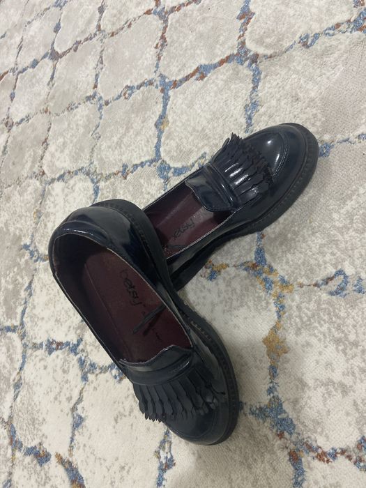 продаю обувь