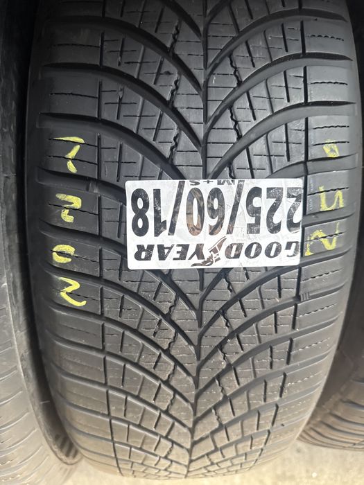 225/60/18 goodyar M+S