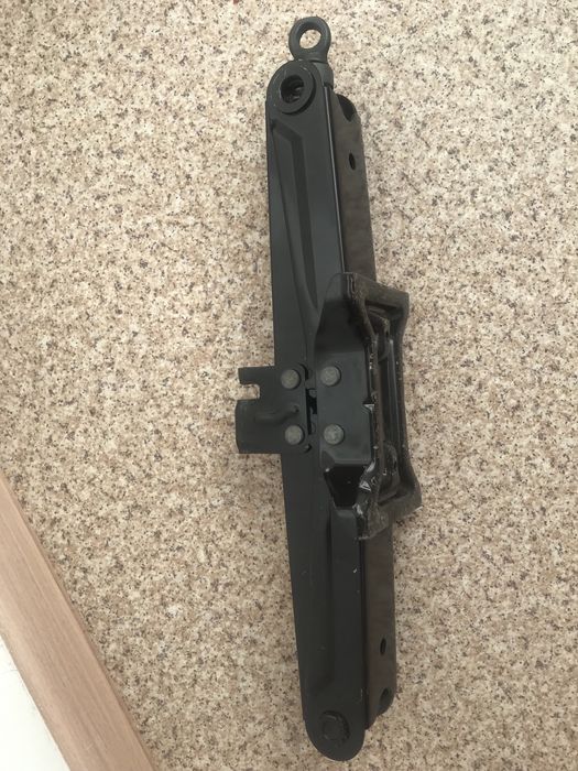 Продам домкрат TOYOTA