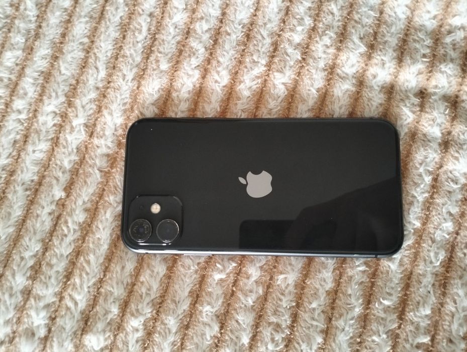 Айфон 11 128гб акум 77