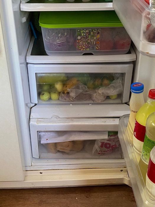 Холодильник двух дверный