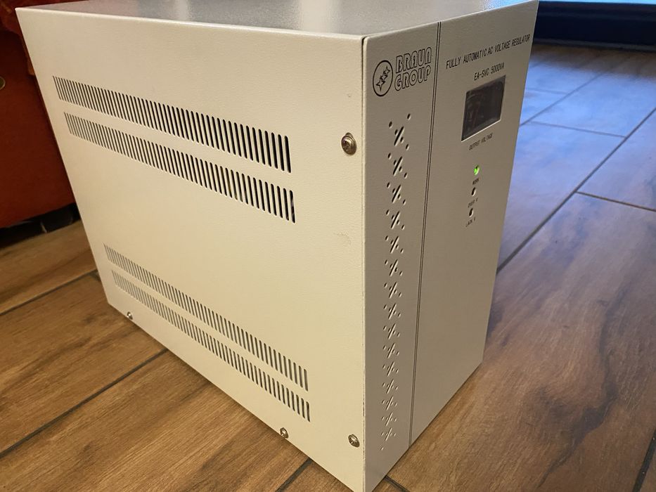 Stabuizator Regulator de tensiune Braun 5000VA Full Automatic