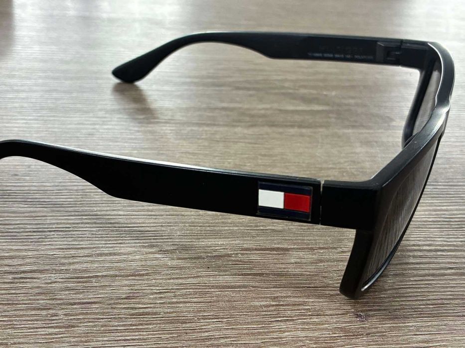 Слънчеви очила Tommy Hilfiger