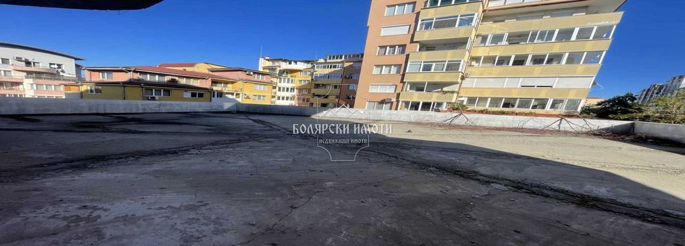 Продава се Тристаен апартамент в Велико Търново, Бузлуджа - 89 кв.м за 1630 €/кв.м - Снимка #1