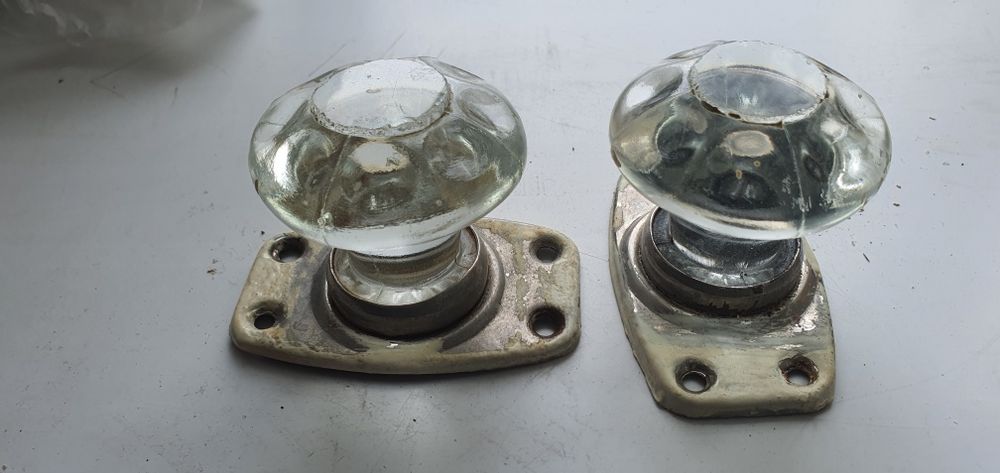 Дверные  ручки  б/у