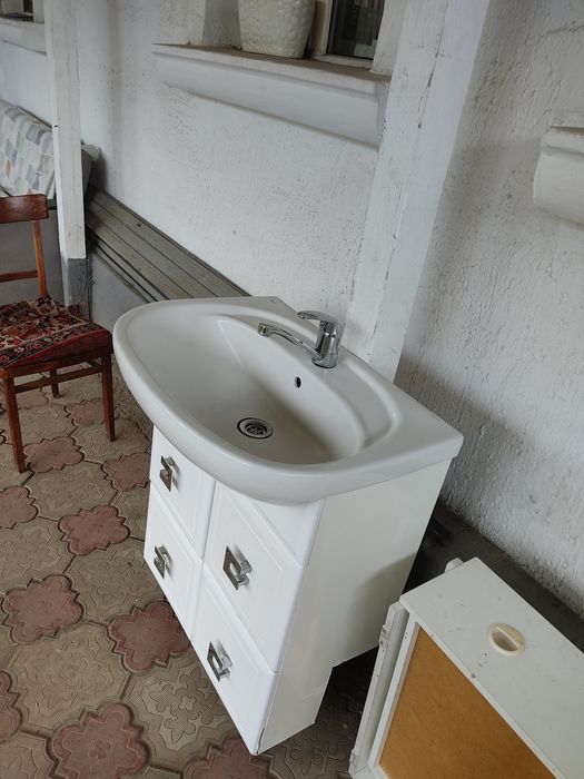 Продам раковину в сборе