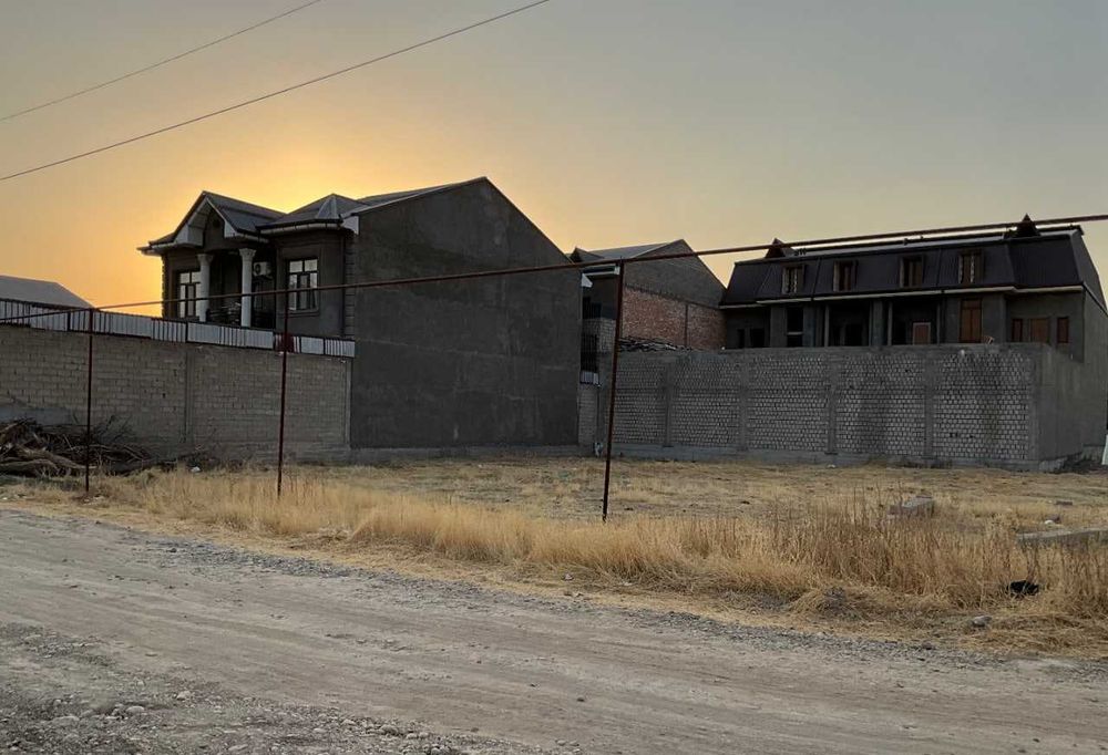 SERGELI XONOBOD 2,5 SOTIX  yer sotiladi