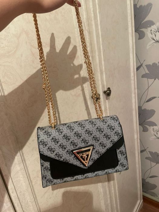 Сумка GUESS новая