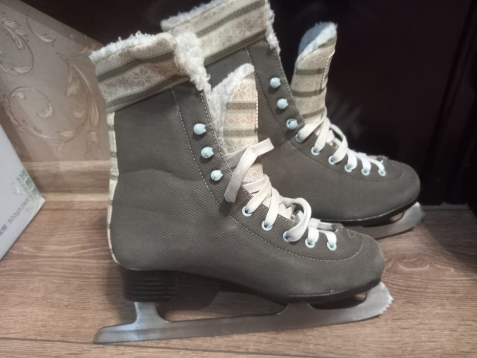 Коньки в отличном состоянии