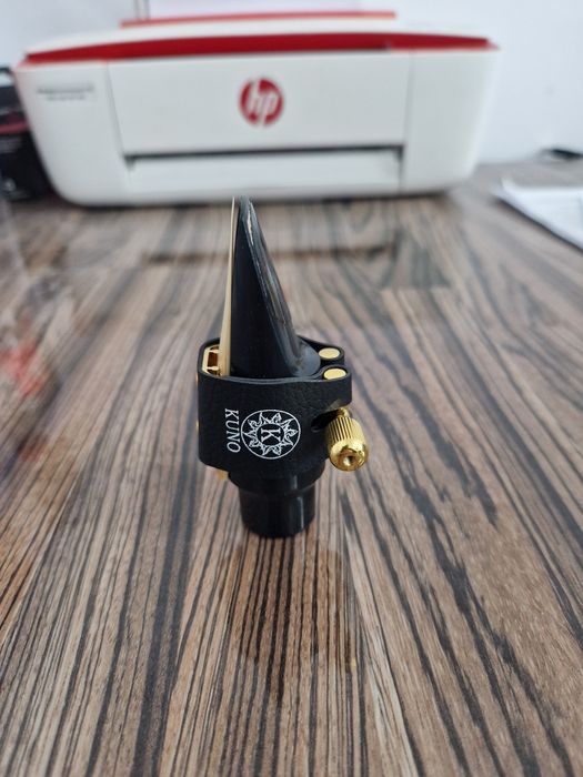 Bratara saxofon/ clarinet nou cu capac