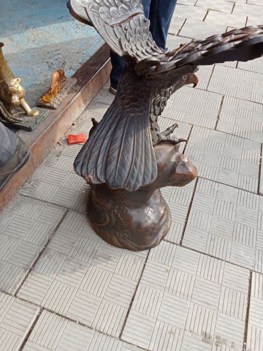 Продам старинная статуэтка Орёл, чугун.