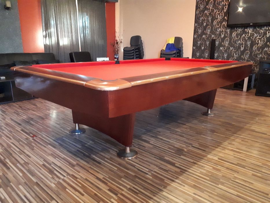 Buffalo biliard competition 9ft.