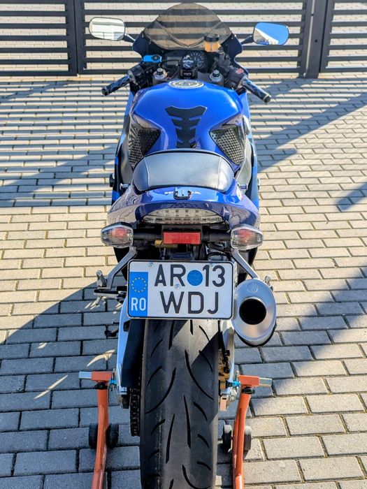 Vând Honda CBR 954RR