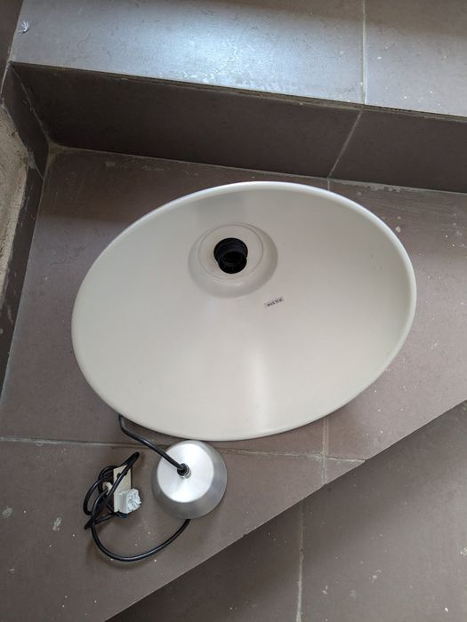 Продавам полилеи