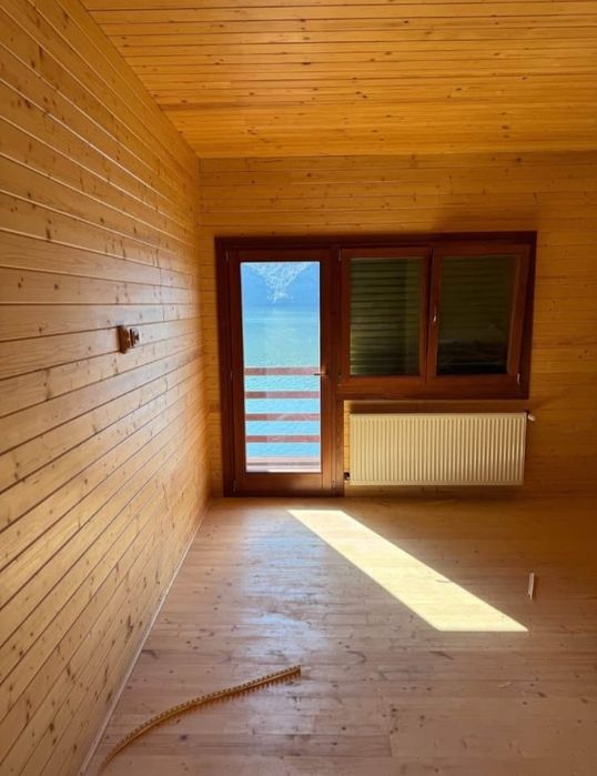 Cabană / Pensiune din lemn de vânzare