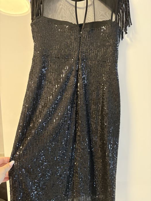 Rochie midi cu paiete negre