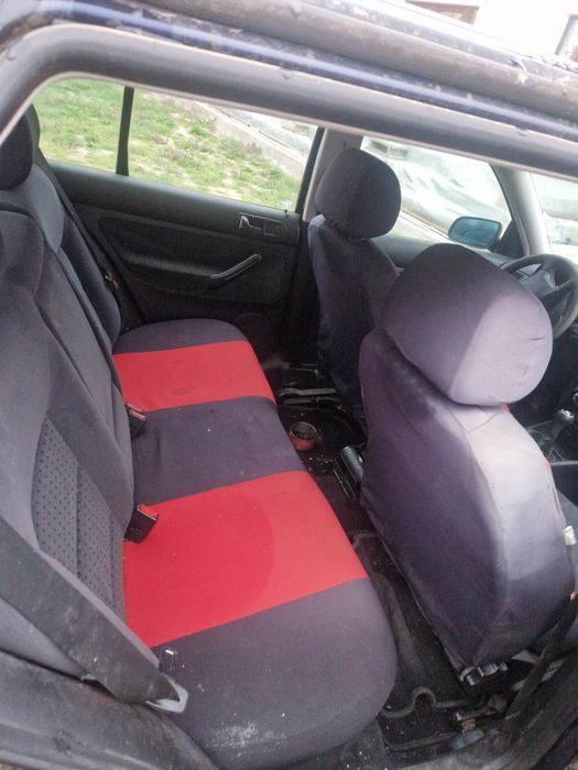 Golf 4 vând comlect sau desmenbrez