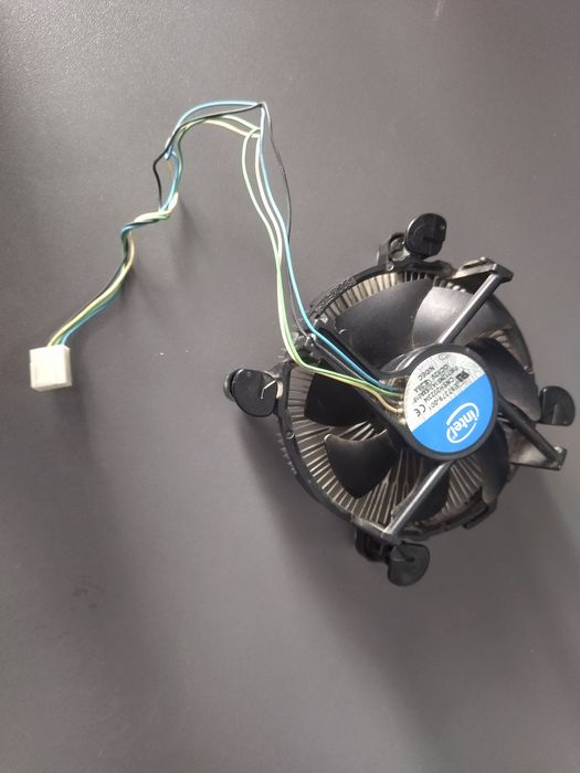 Куллер охлаждения процессора