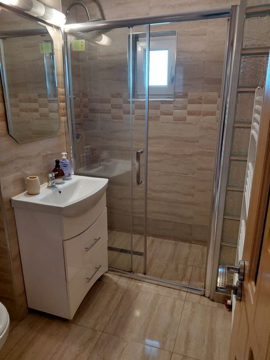 Închiriez apartament la etajul1 strada Primăverii, Gherla