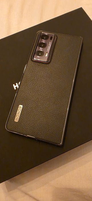 Honor   Magic V2