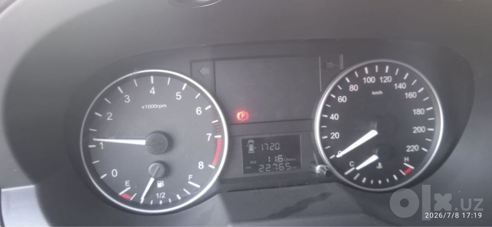 Jac M3 minivin qora