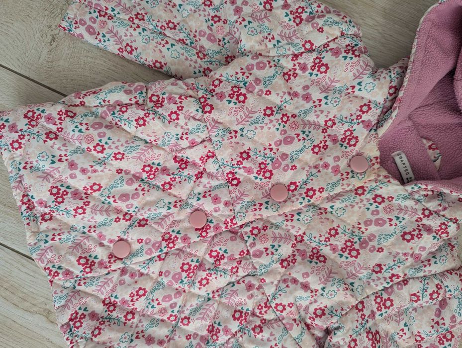 Пролетно яке за момиче