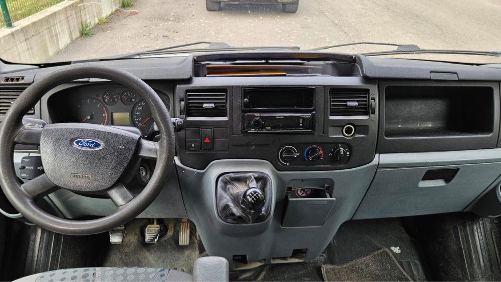 Ford transit 7 locuri basculabil cu clima 2008